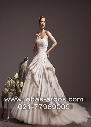 حراج لباس عروس در مزون تخصصی لباس عروس