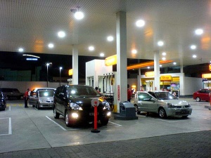 ساخت پمپ بنزین و CNG و مجتمع های خدمات رفاهی در سراسر ایران
