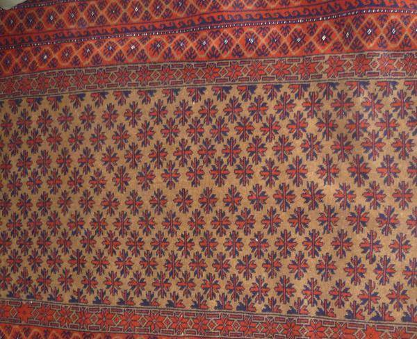 قالیچه پشم شتر رنگ نشده