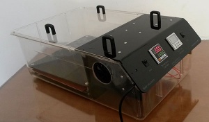 انکوباتور مایس (موش آزمایشگاهی) با سیستم تهویه و حرارت خودکار
