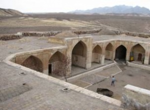 قصر بهرام به مرنجاب - پارک ملی کویر با خودروی 2دیفرانسیل