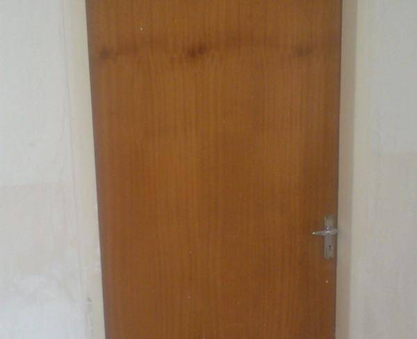 درب اتاق چوبی