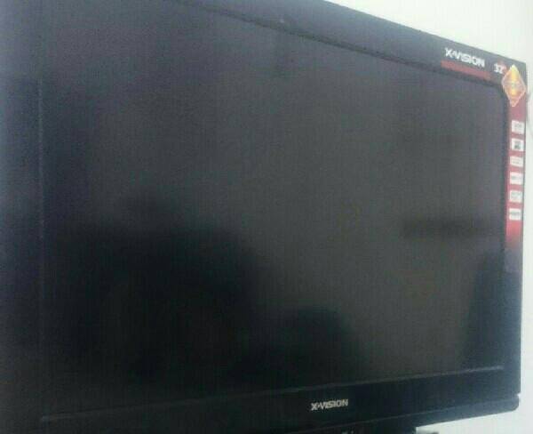 تلویزیون lcd ایکسویژن 32 اینچ