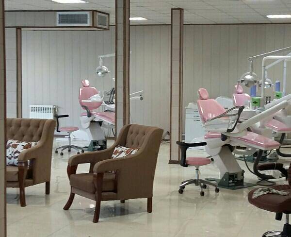 کلینیک دندانپزشکی صدرا 50%تخفیف
