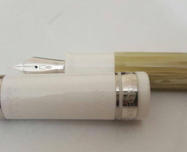 قلم دلتا دست ساز ایتالیایی با نوک طلا