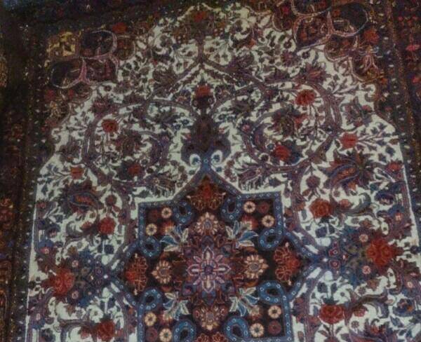 قالیچه کرم گل فرنگ اصل ببجار