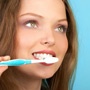 پودر سفید کننده دندان انگیزه ای برای لبخند