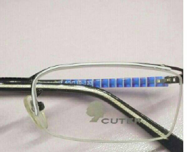 عینک طبی اسپورت