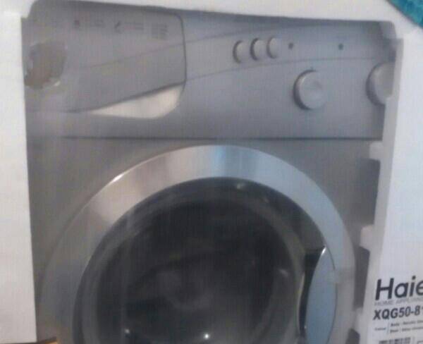 ماشین لباسشویی استفاده نشده در کارتن