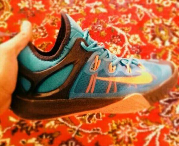 کفش مخصوص هندبال بسکت والیبال