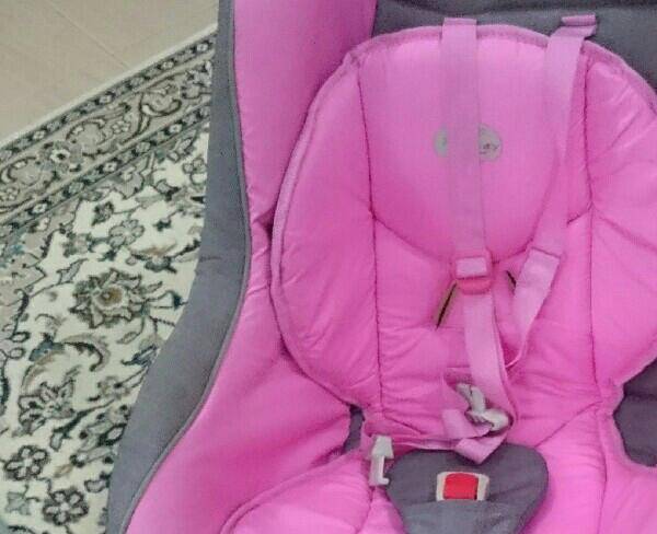 صندلی نوزادی ماشین
