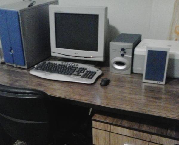 میز و صندلی کامپیوتر
