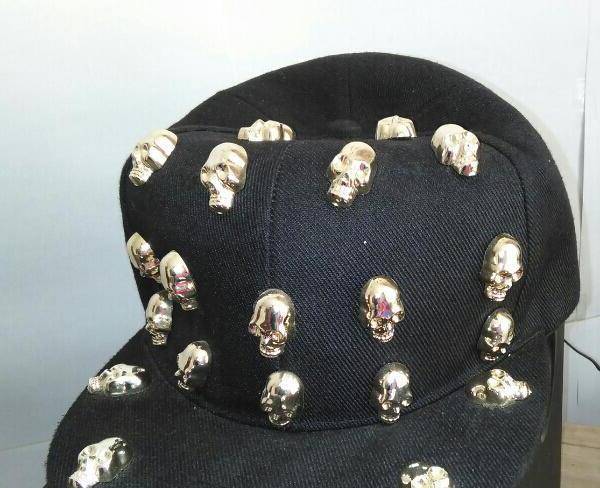 کلاه کپ با رنگ مشکی و انواع سایز