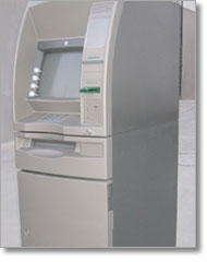 خرید و فروش خودپرداز ديواري وسالنی ATM 5886/5877 NCR