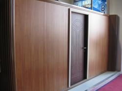 طراحی و ساخت انواع درب چوبی و WPC