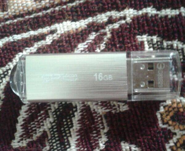 USB 16 گیگ