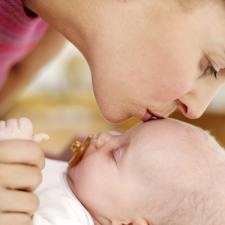 درمان زردی و یرقان بچه نوزاد با دستگاه جدید فتوتراپی با استاندارد وکیفیت عالی در خانه منزل