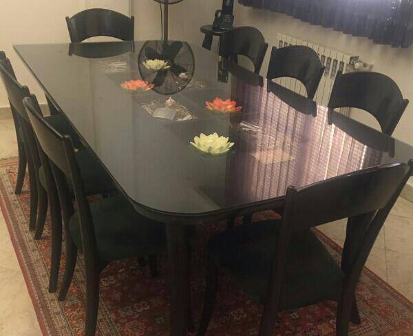 میز و صندلی و مبل