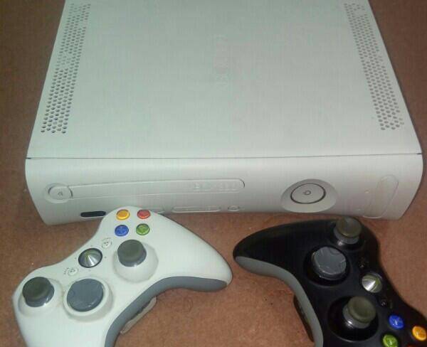 xbox360 arcide+120game