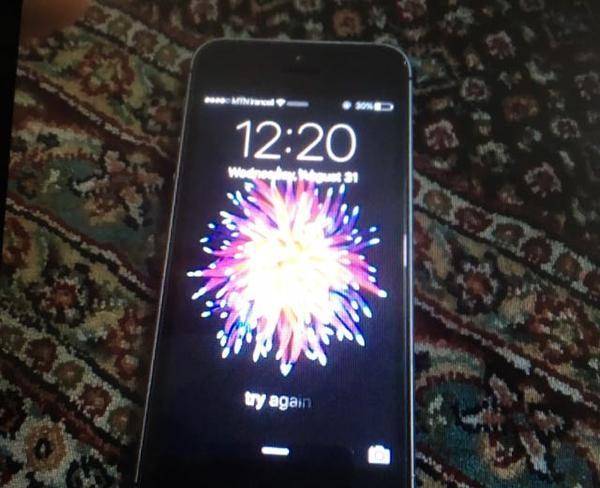 iphone se 64gry