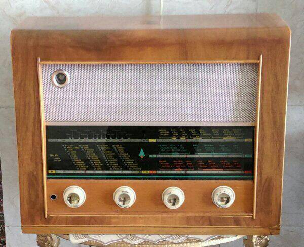 رادیو لامپی قدیمی بوش انگلیس