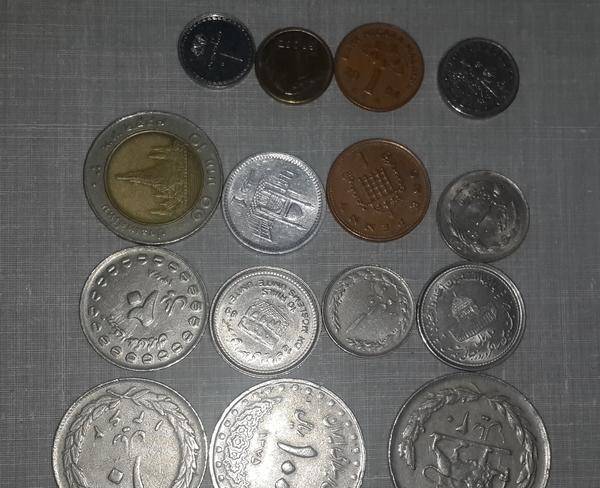 تعدادی سکه قدیمی