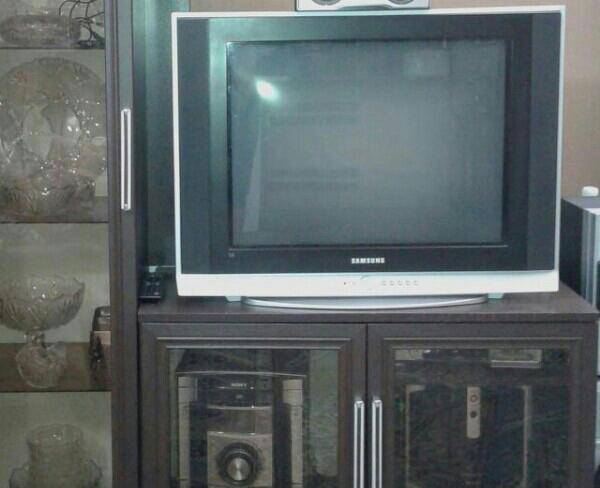 تلویزیون 29 اینچ سامسونگ بسیار تمیز