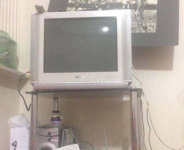 تلویزیون سامسونگ ٢١ اینچ