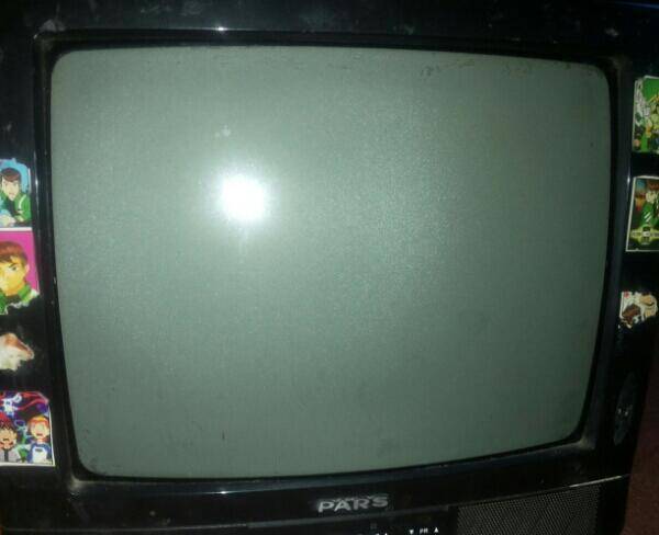 تلویزیون ۱۴ اینچ پــارس