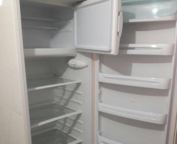 فروش یخچال تمیز در حد نو پارس