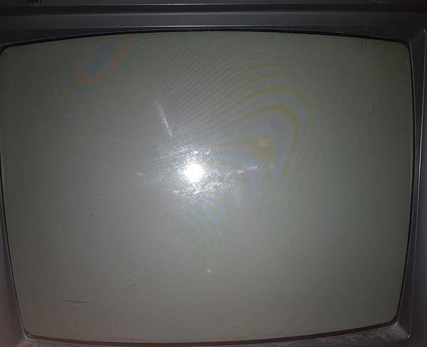 تلوزیون اصل سامسونگ ۲۴ اینچ رنگی قاب مشکی