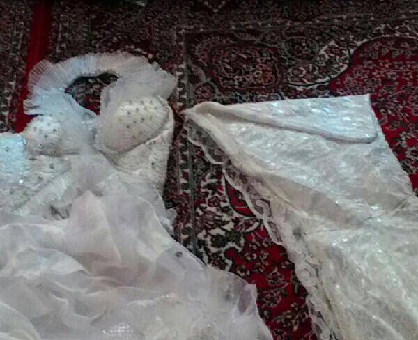 لباس عروس سایز ۳۶ تا۳۸ باشنل و تور ...