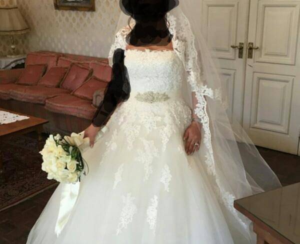 فروش لباس عروس برند پرونویاس اسپانیا