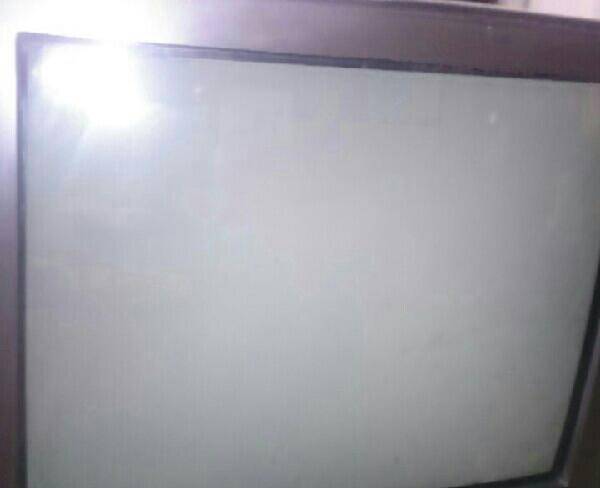 تلویزیون 21 اینچ رنگی پارس در حد نو