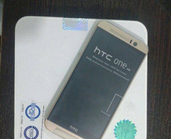گوشی موبال HTC