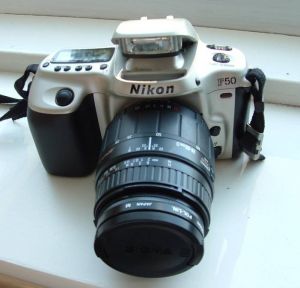 دوربین عکاسی حرفه ای آنالوگNikon F50