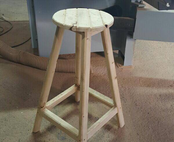 چهارپایه چوبی دست ساز