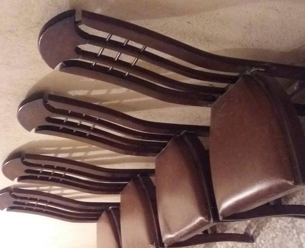 4 عدد صندلی چوبی