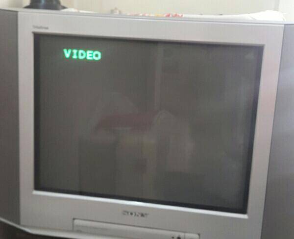 تلویزیون وگا سونی ۲۱ اینچ