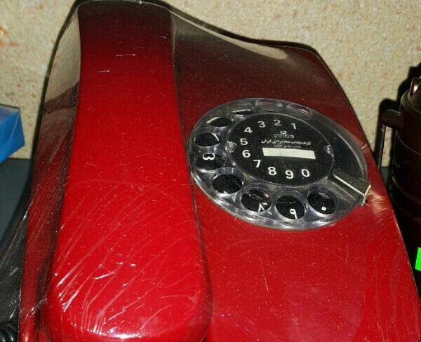 تلفن قدیمی کاملاسالم باظاهری زیبا