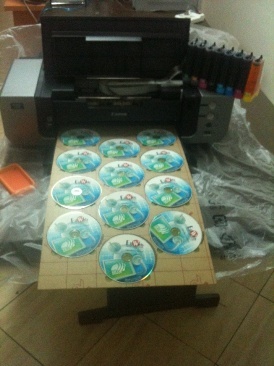 دستگاه نیمه صنعتی چاپ بر روی لیبل و سی دی CD