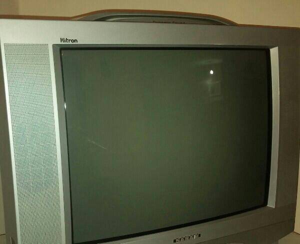 تلویزیون 21 اینچ صنام تمیز و بدون عیب