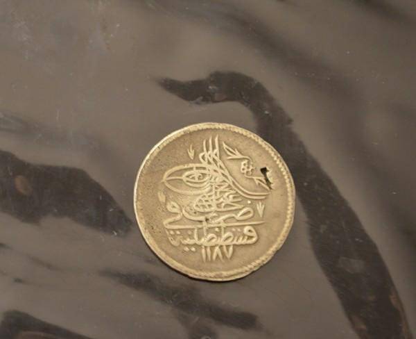 سکه قدیمی نقره قسطنطنیه ضرب۱۱۸۷