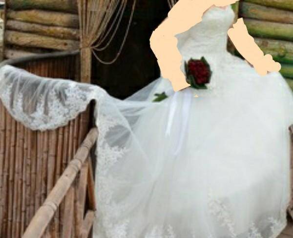 لباس عروس دکلته دنباله دار (دانتل)