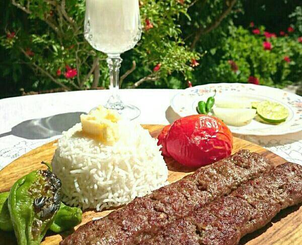 رستوران گل محمدی