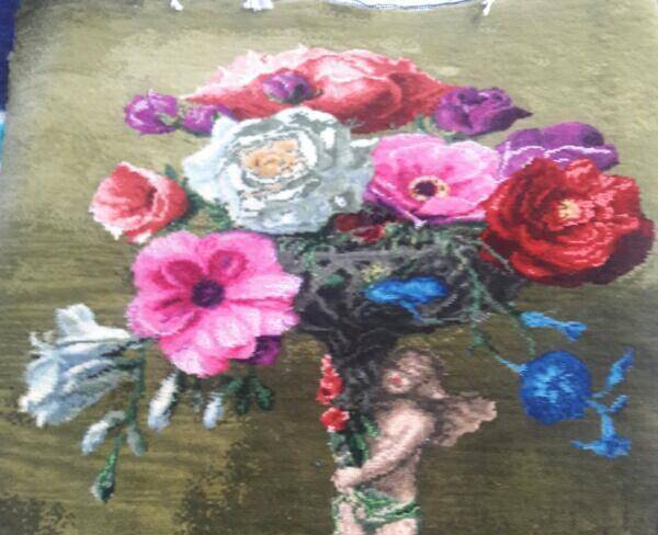 تابلو فرش دستباف گل و گلدان