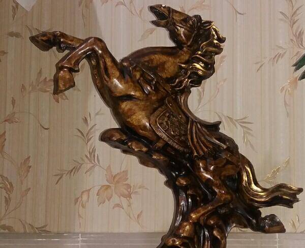 مجسمه اسب گچی《با تخفیف》