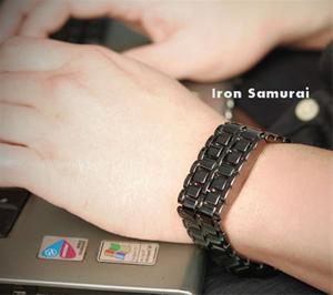 ساعت LED مدل Iron Samurai  یک ساعت شیک و مدرن برای