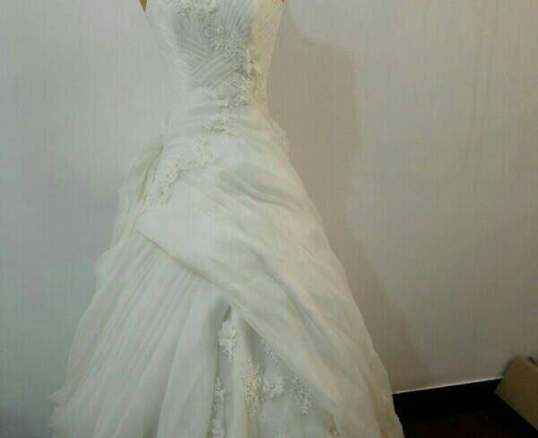 مژده مژده،، لباس عروس