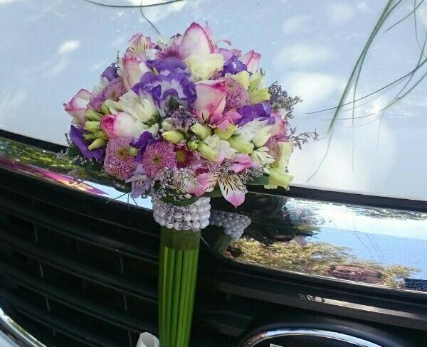 گلسرای الما.تزئین ماشین عروس. سبد گل. دسته گل ...